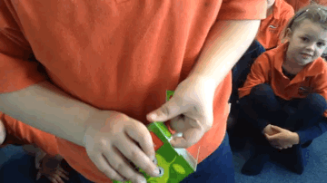 Step 2: photo 5SecondsApp1_zps93daf1e9.gif