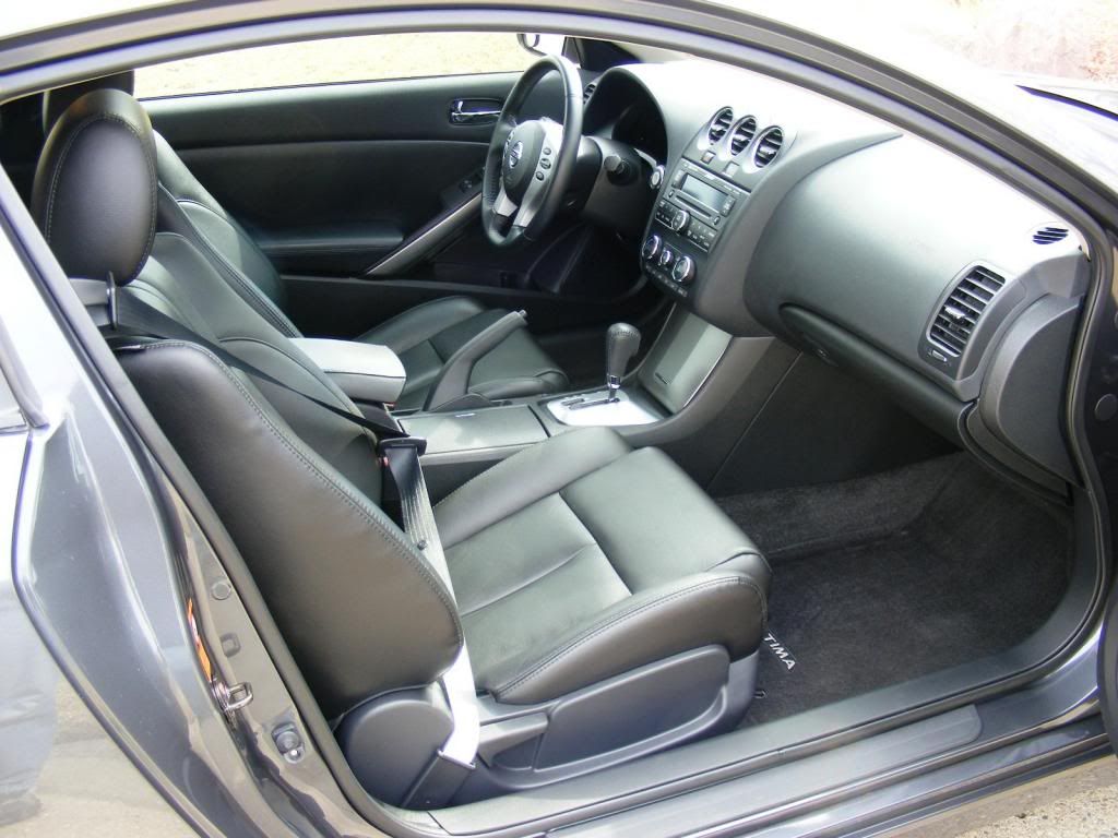 2008 Nissan altima leather seats