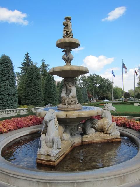 Broadmoor Hotel Fountain | Colorado Springs, Colorado