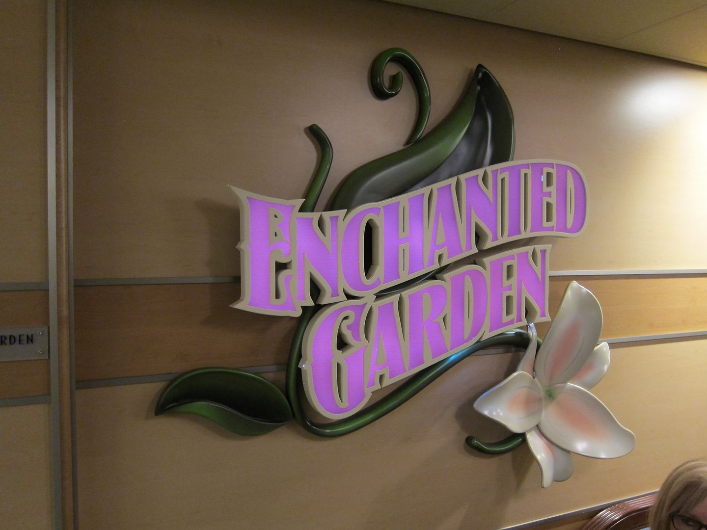 Enchanted Garden | Disney Dream