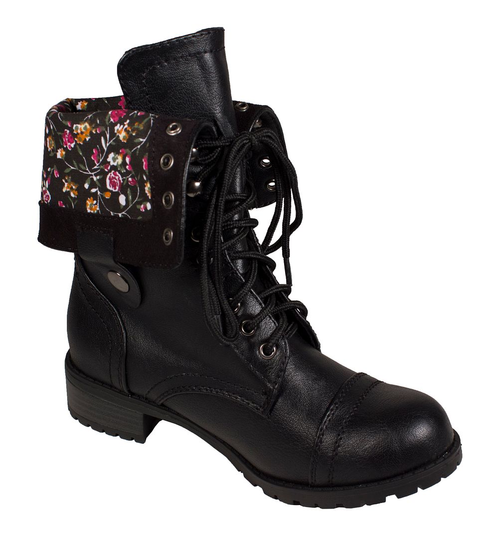 lace up lug boots