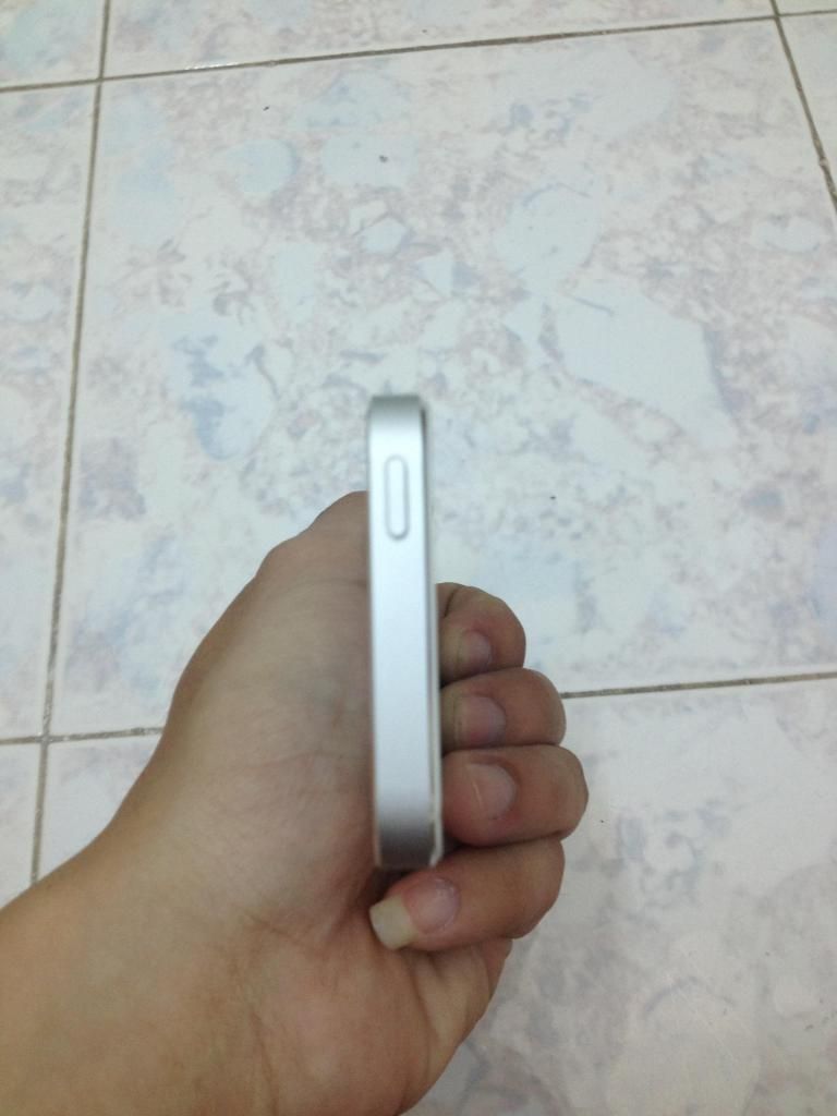 IPHONE 5S 16GB TRẮNG LOCK XÀI NHƯ WORLD ,  fullbox trùng emei , nghiêm túc - 4